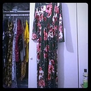 Maxi dress with pockets